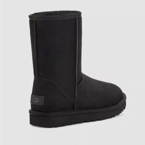UGG WOMEN'S BOOTS  CLASSIC SHORT ll